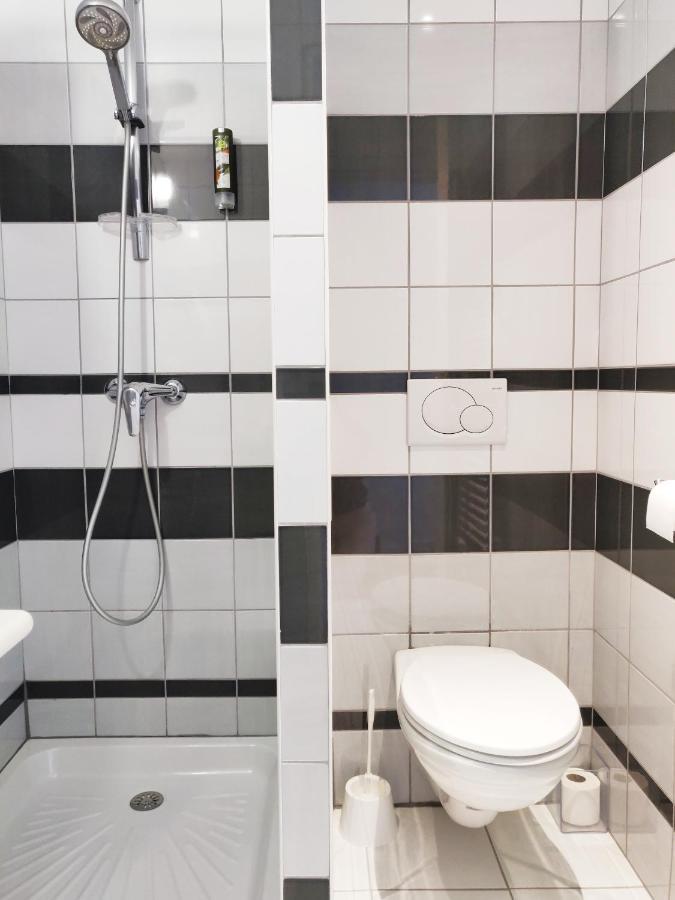 Logis Hotel Le Richelieu - Royan Atlantique ซูชง ภายนอก รูปภาพ