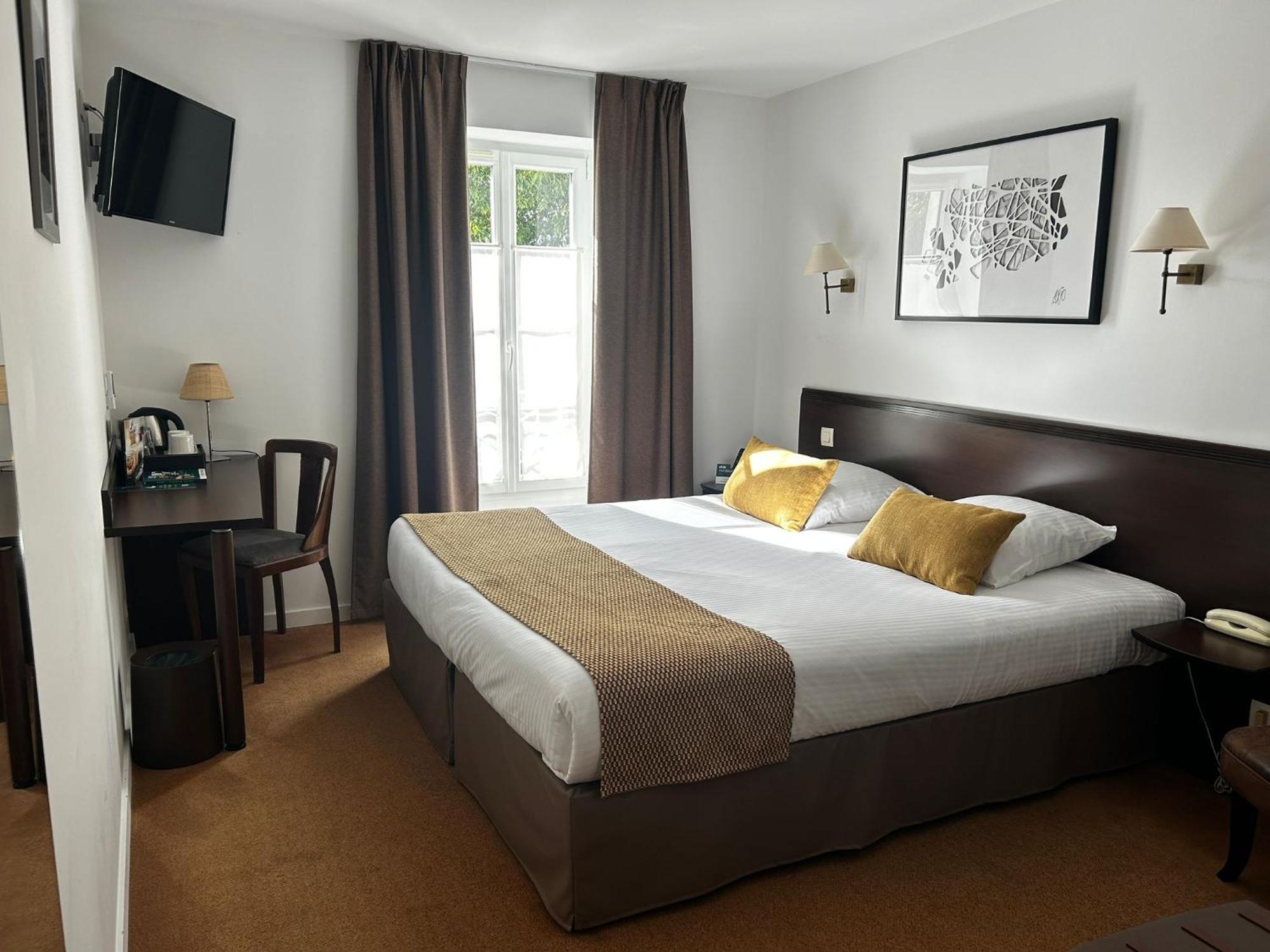 Logis Hotel Le Richelieu - Royan Atlantique ซูชง ภายนอก รูปภาพ