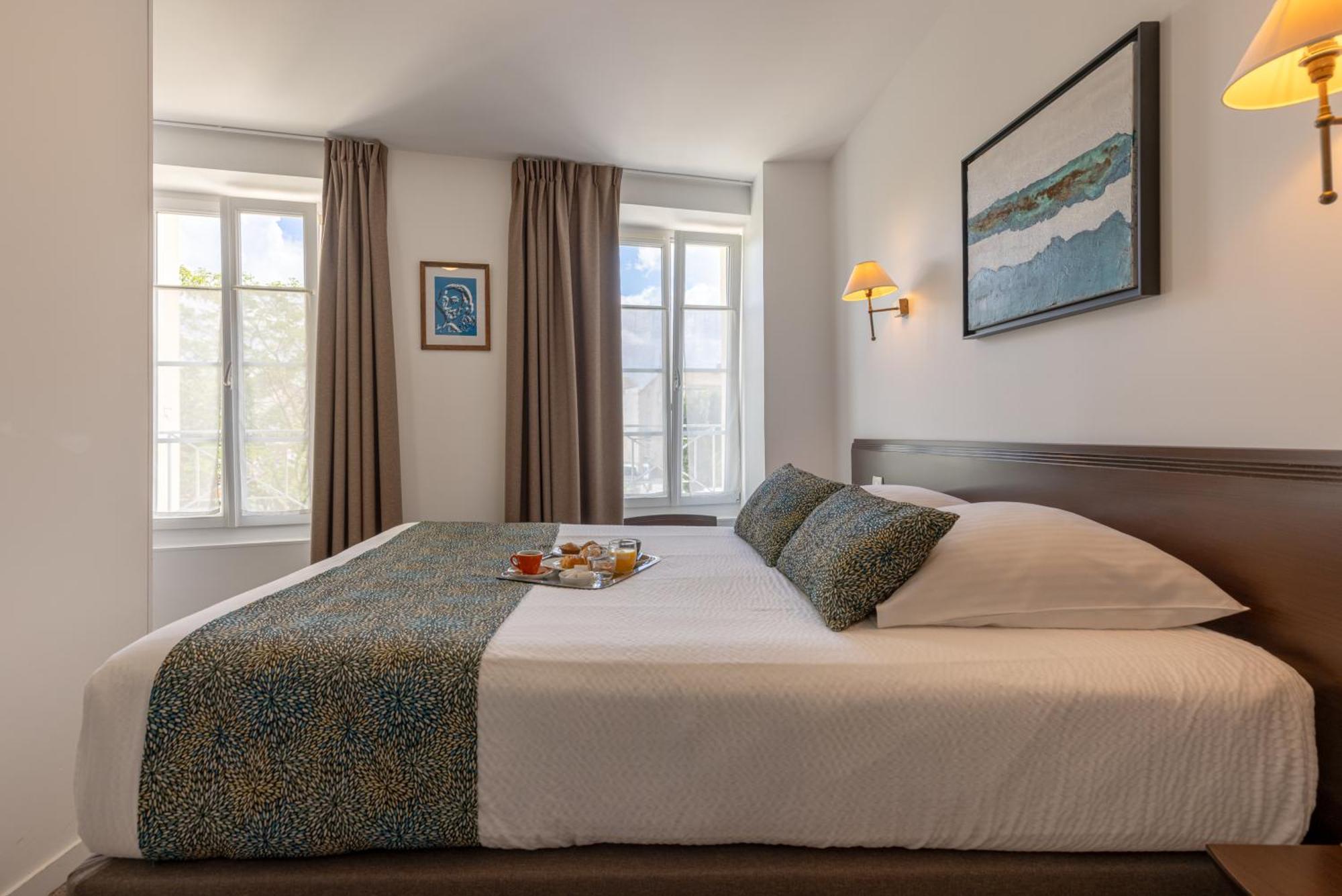Logis Hotel Le Richelieu - Royan Atlantique ซูชง ภายนอก รูปภาพ
