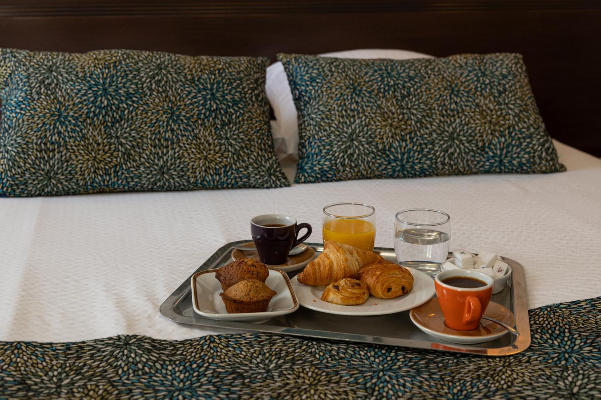 Logis Hotel Le Richelieu - Royan Atlantique ซูชง ภายนอก รูปภาพ